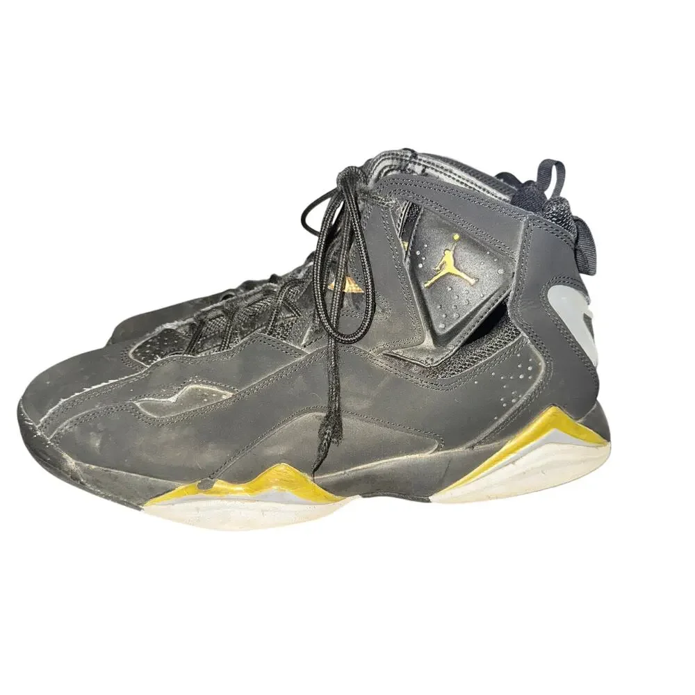 Nike Jordan True Flight Sneakers Men's Size 11 Black Metallic Gold Leather Shoes